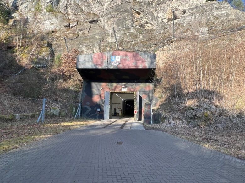 Lost Place im Harz: Die geheimnisvolle Stollenanlage im Regenstein bei Blankenburg